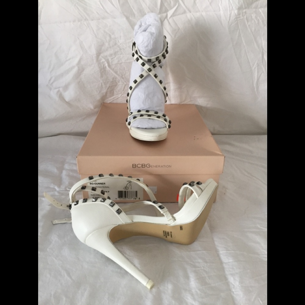 BNWB White Heels w Spikes